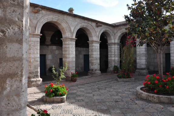 Um dos pátios do Convento de Santa Catalina, em Arequipa - Peru
